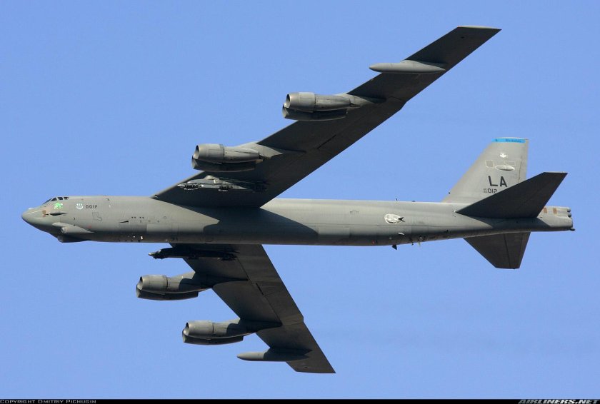 Бомбардировщик в-52н ВВС США