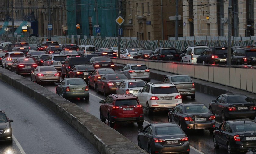 Машины в Москве