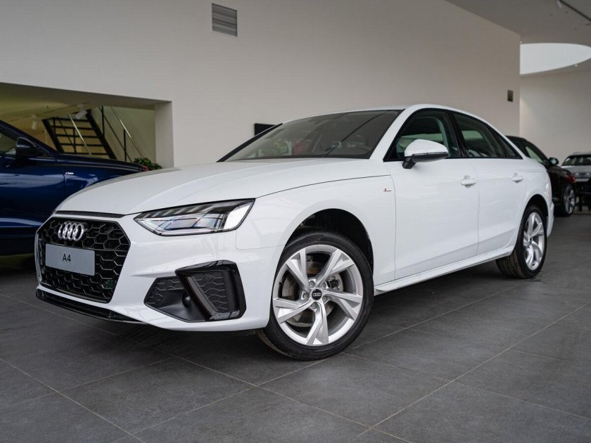 Ауди 2022 год белый