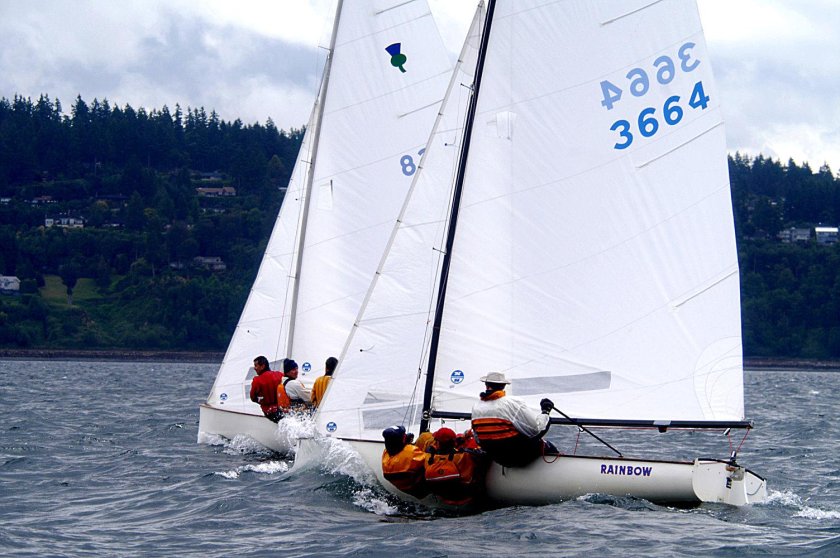 Швертбот 470