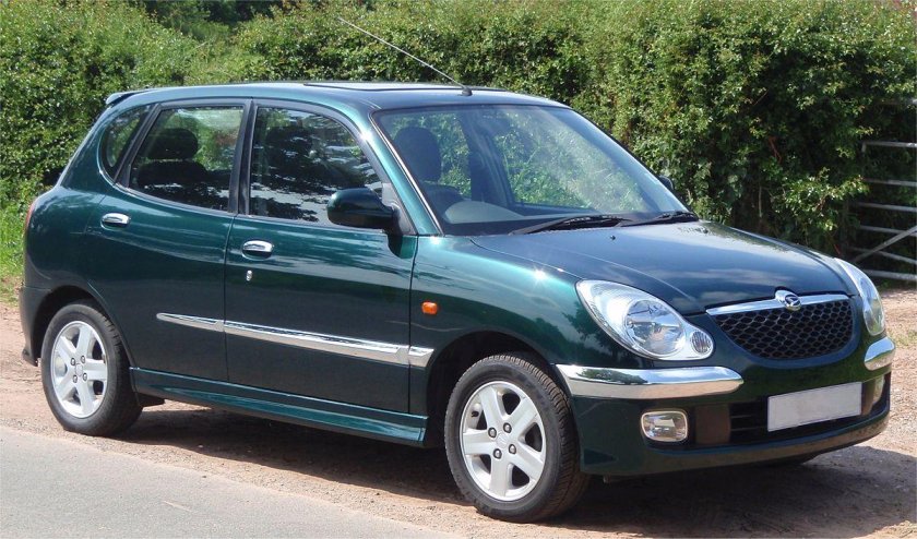 Daihatsu Sirion 1998