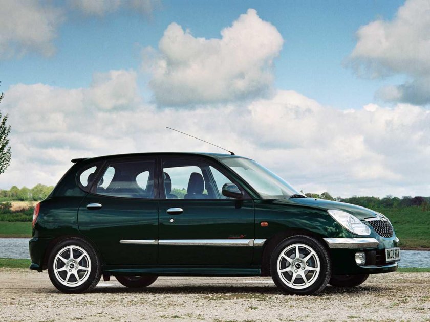 Daihatsu Sirion 2001