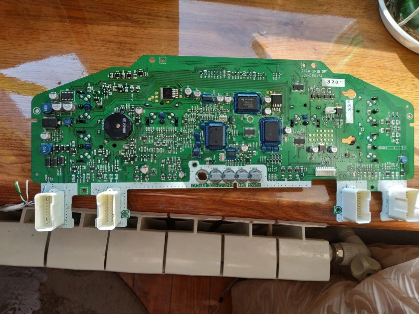 Панель приборов ленд Крузер 100