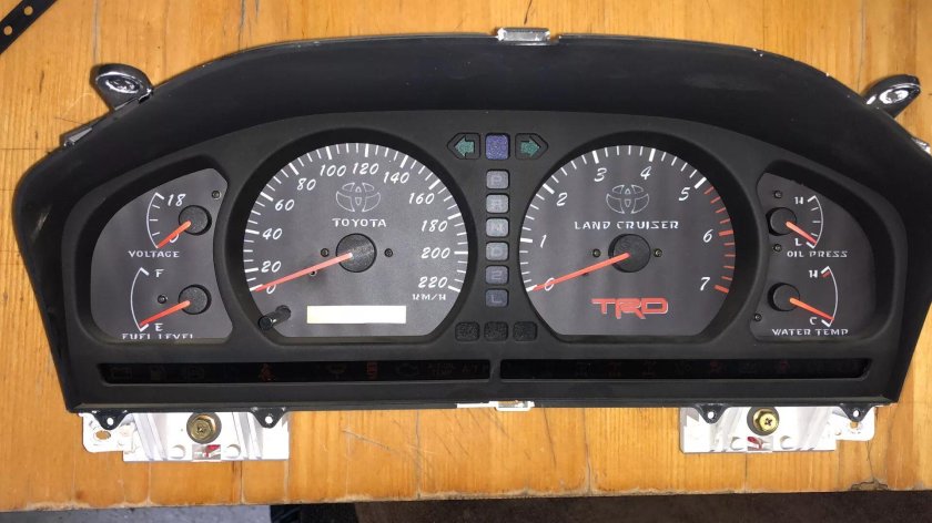 Тойота чайзер 100 панель приборов