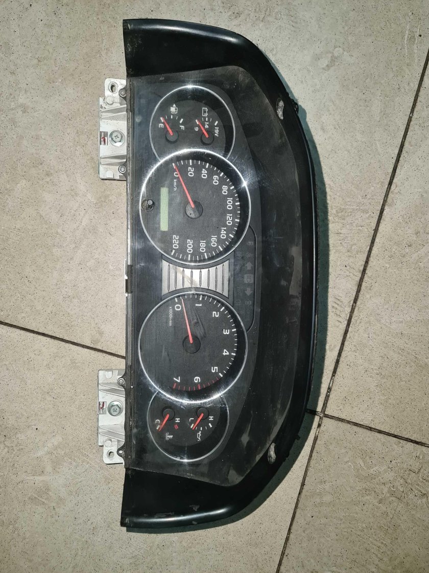 Приборная панель крайслер себринг 2004