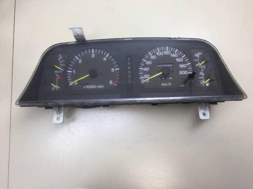 Приборная панель Тойота ленд Крузер 78 Обратная сторона