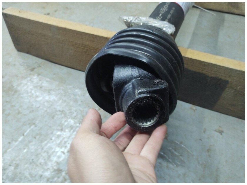 Вал карданный жатка кукурузная