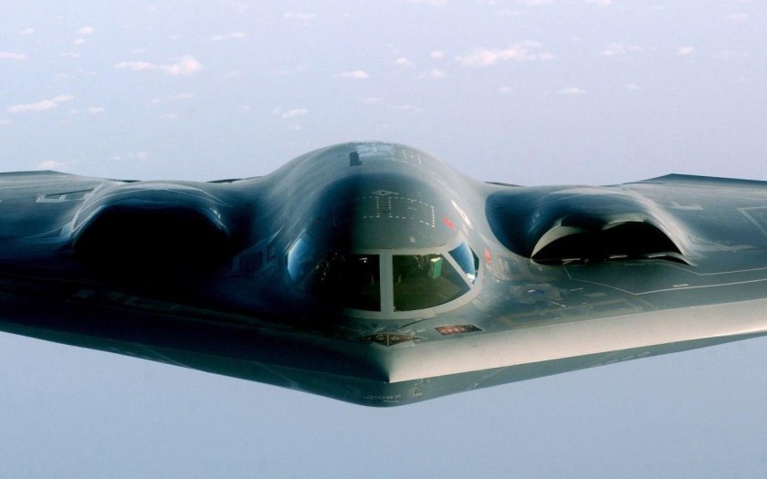 Стелс-бомбардировщик b-2