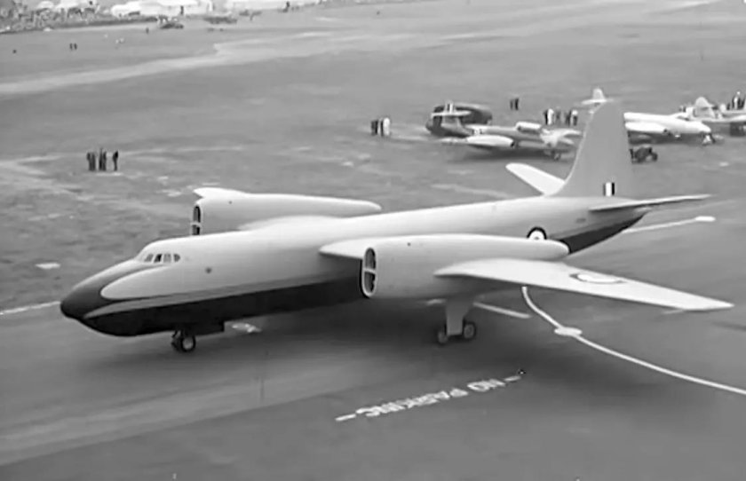 Виккерс Вэлиант