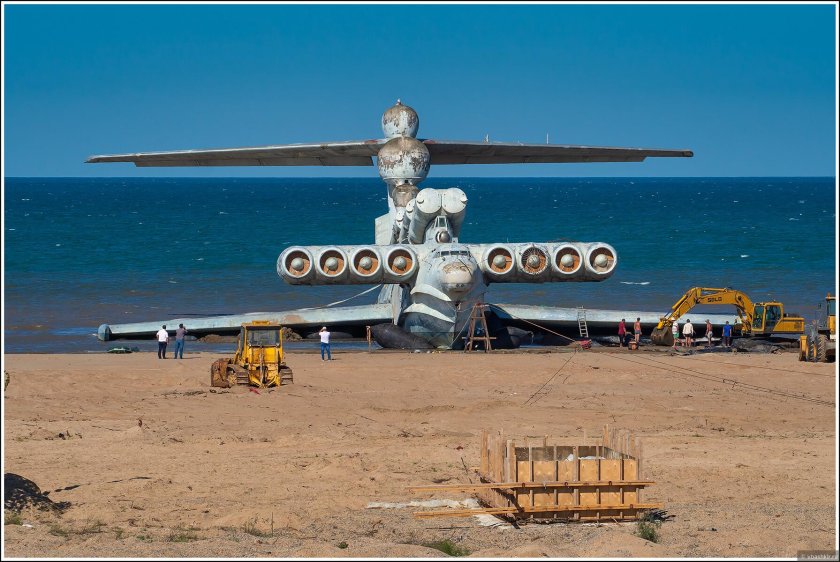 Лунь экраноплан в Дербенте