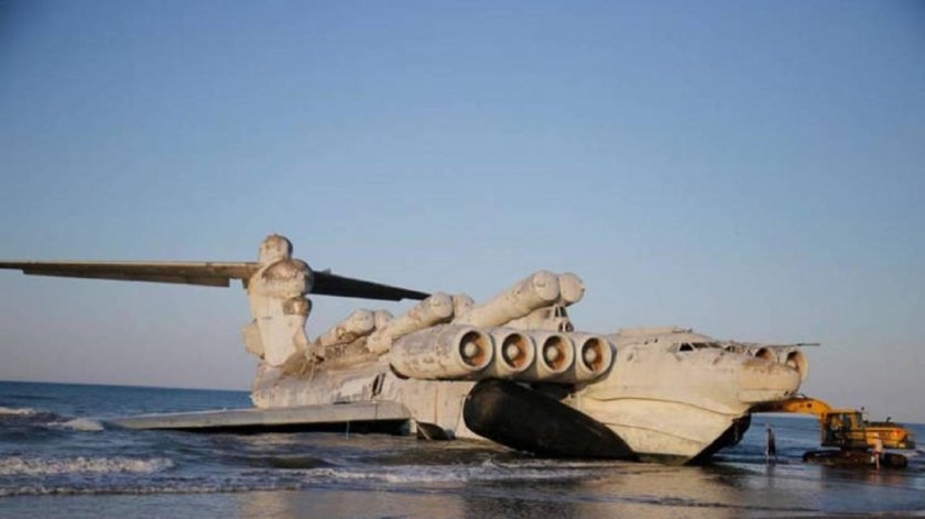 Лунь экраноплан в Дербенте