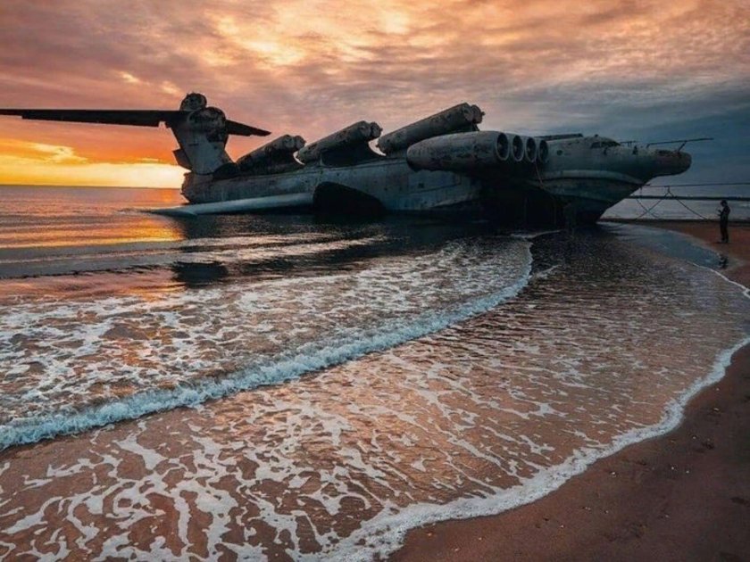 Лунь экраноплан