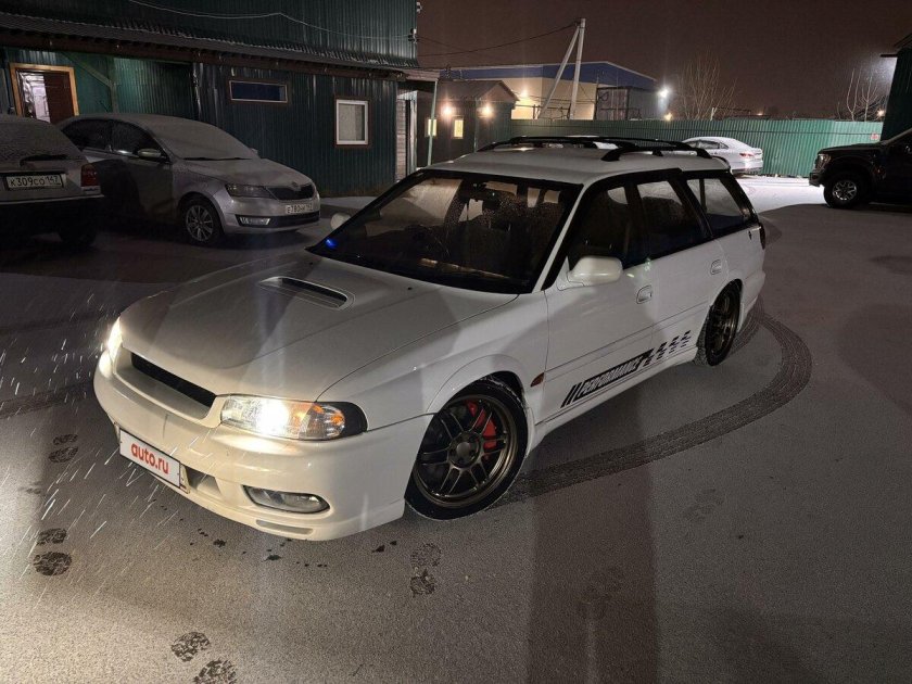 Субару легаси универсал