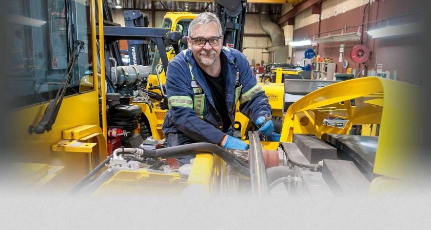 Слесарь спецтехники