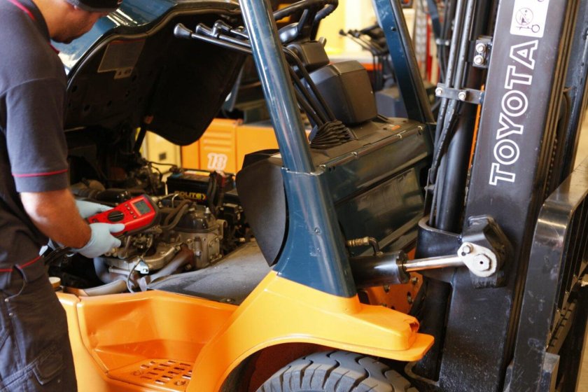 Техобслуживание спецтехники