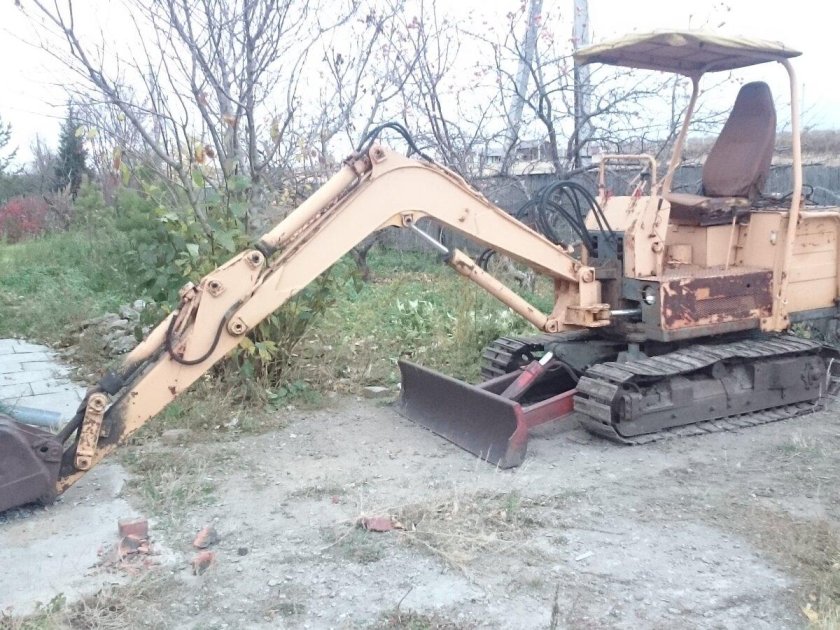 Yanmar YB 25 экскаватор