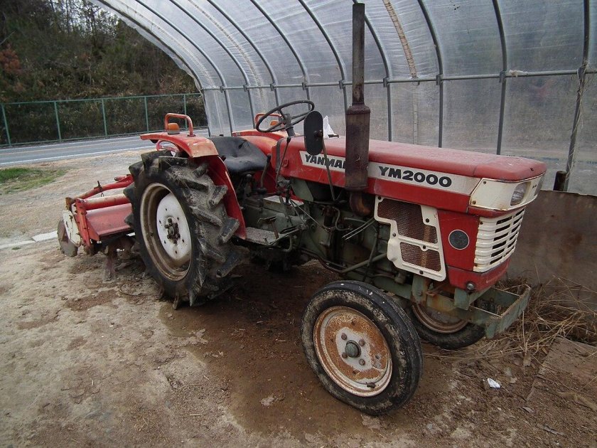 Yanmar ym2000