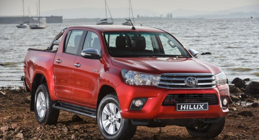 Toyota Hilux 4