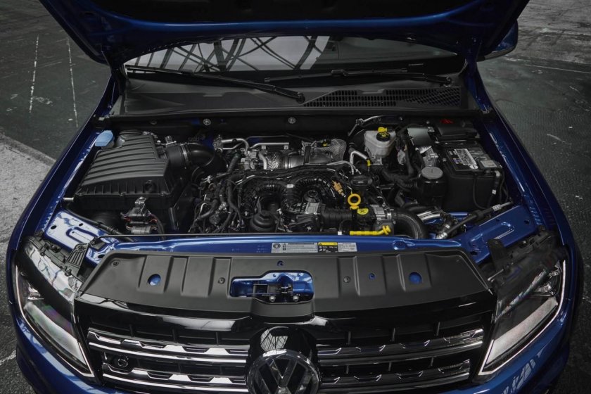 Капот Амарок двигатель 2.0