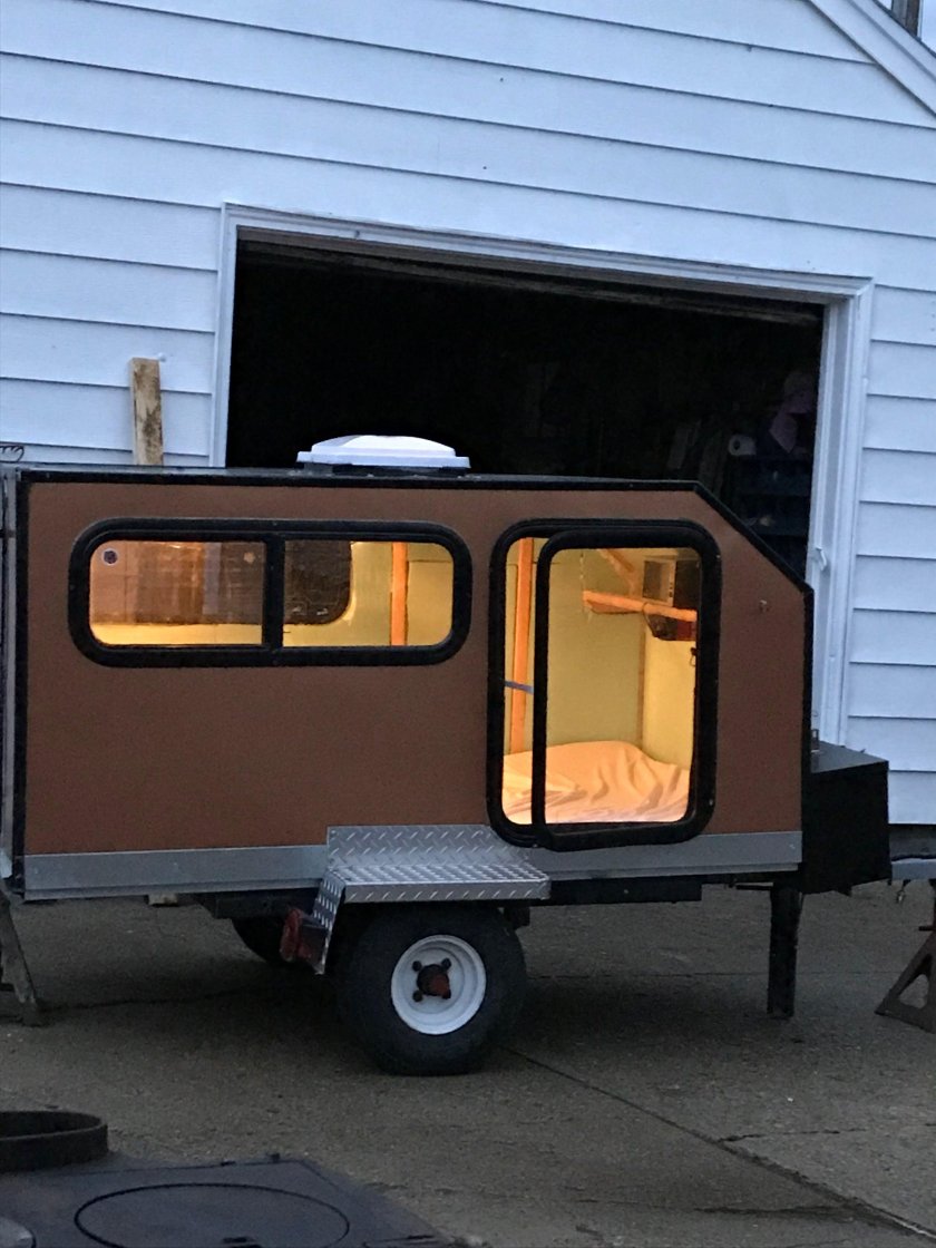 Туристический прицеп капля teardrop