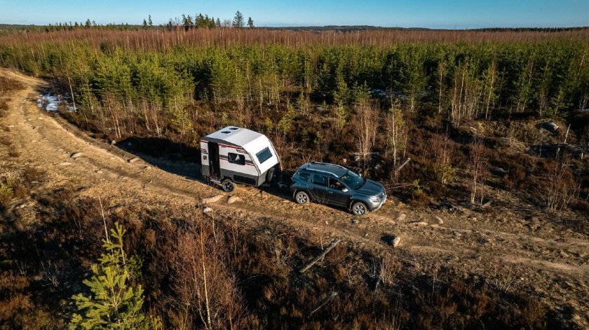 Внедорожный прицеп кемпер