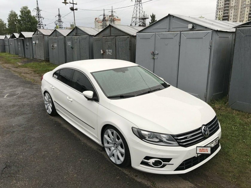 Фольксваген Пассат СС 2012 белый