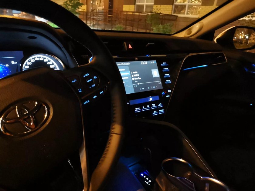 Toyota Camry 55 салон ночью
