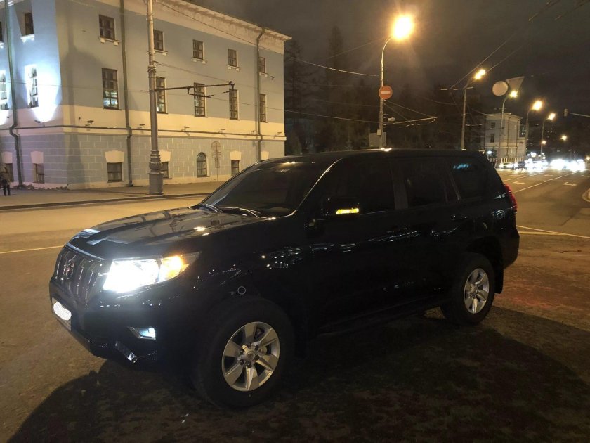 Тойота ленд Крузер Прадо 150 черный тонированный