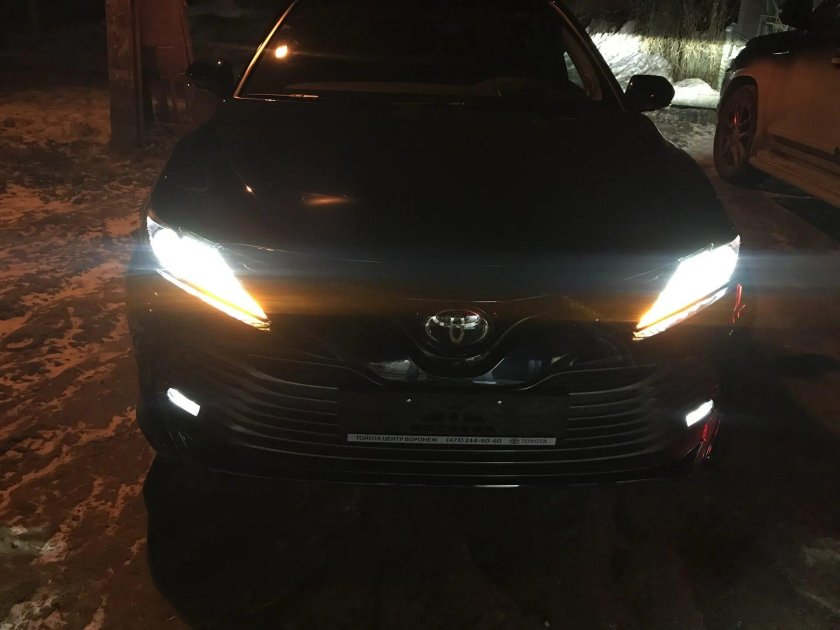 Toyota Camry 3.5 Night