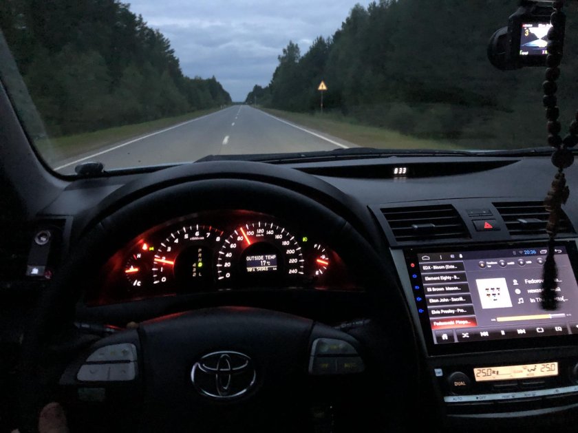 Toyota Camry 40 салон ночью