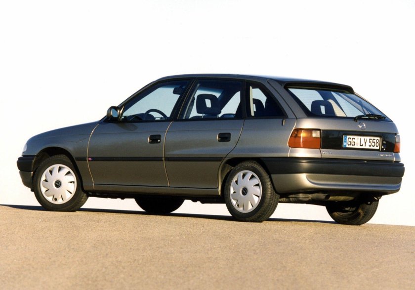 Опель астра f 1.6 хэтчбек 1997