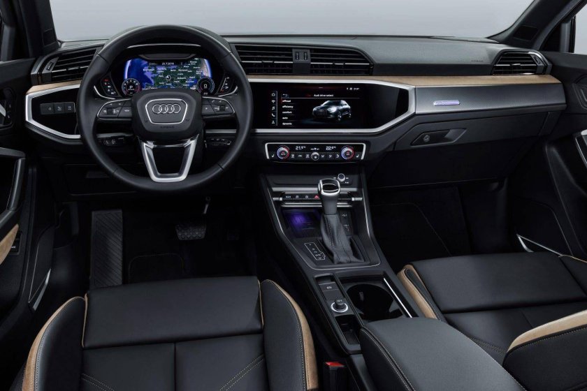 Ауди q3 салон