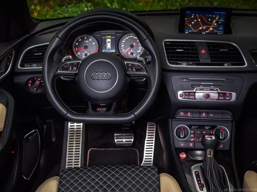 Ауди q3 салон
