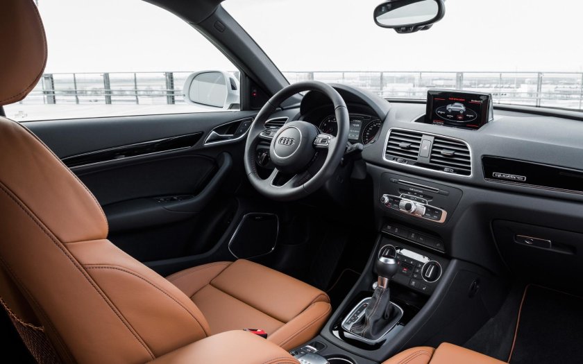 Audi q3 салон
