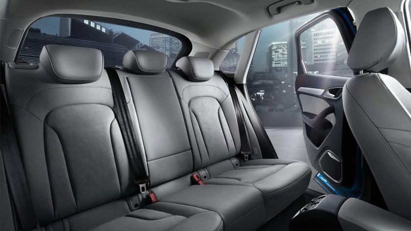 Audi q3 салон