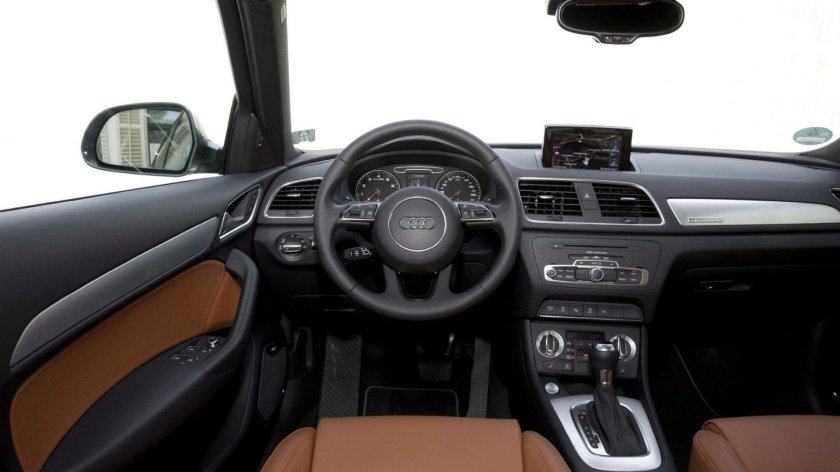 Ауди q3 салон