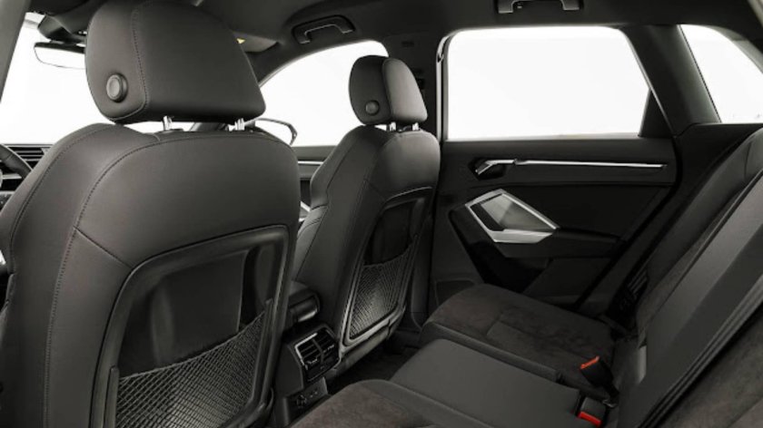 Audi q3 задний ряд