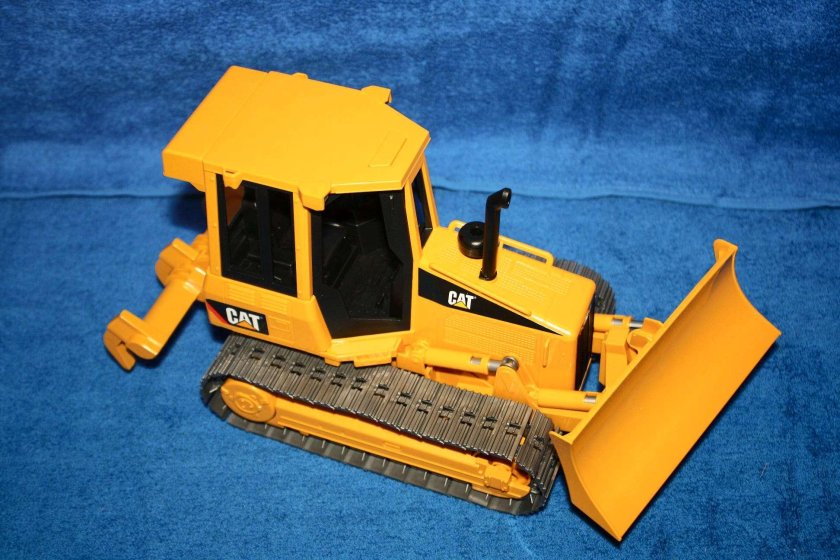 Гусеничный бульдозер Брудер Cat