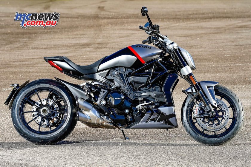 Ducati Diavel Black Star