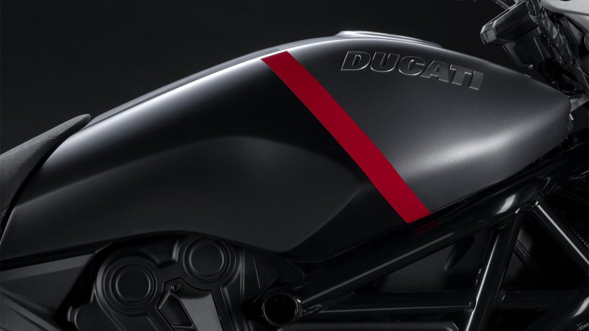 Ducati Diavel Black Star