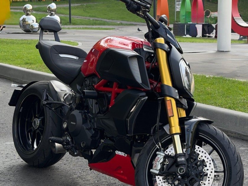 Мотоцикл ducati diavel 2020