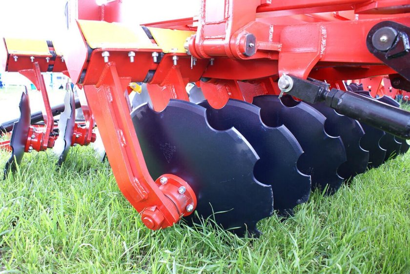 Дисковые бороны БДТ 8