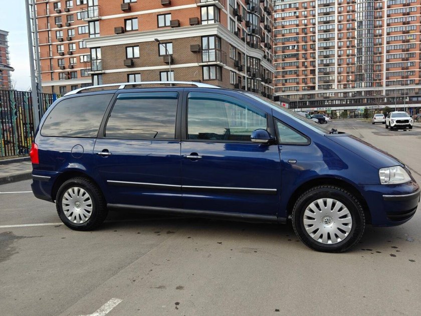 Volkswagen sharan i рестайлинг 2