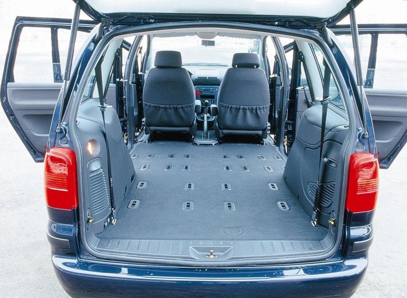 Volkswagen Sharan 2000 багажник