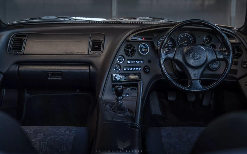 Toyota Supra a80 салон