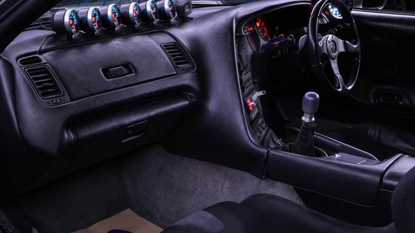 Тойота Супра а80 салон