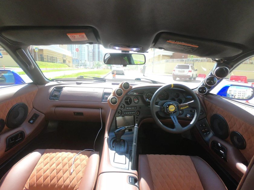 Toyota Supra 2000 салон
