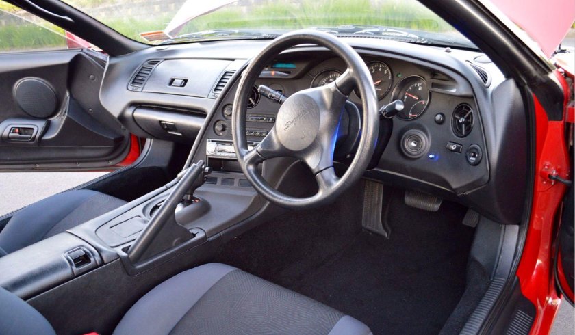 Тойота Супра а80 салон