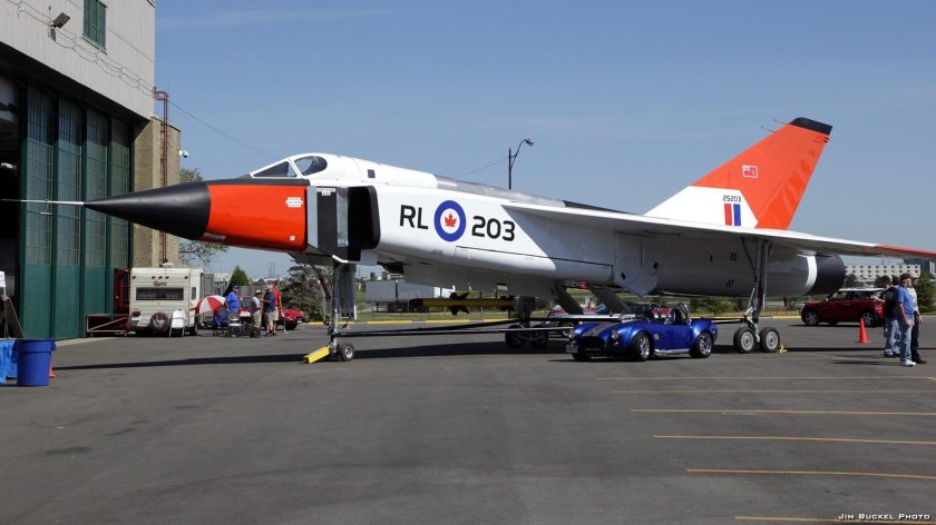 Avro CF-105 «arrow»