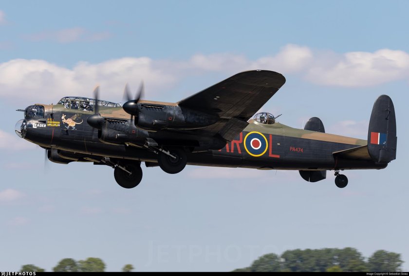 Avro Lancaster pa474